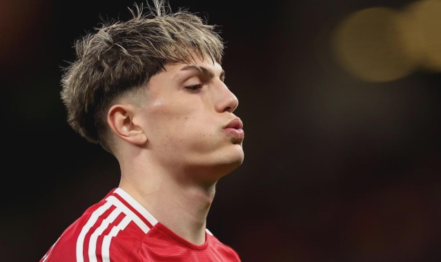 乔·科尔：加纳乔需要与吉滕斯竞争，他必须脚踏实地